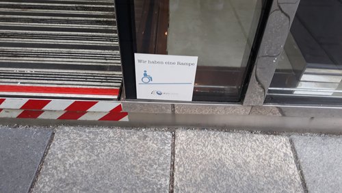 Barrierefreie Einkaufstraßen